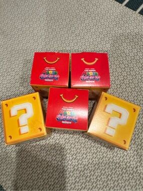 McDonald’s Happy Meal Toys Super Mario Galaxy Boxes Set of 5 Yoshi Luma Bowser